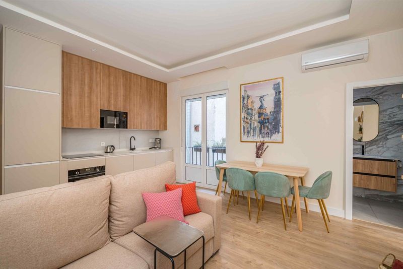 Calle de Lope de Vega, Cortes, Madrid — Horlux Homes