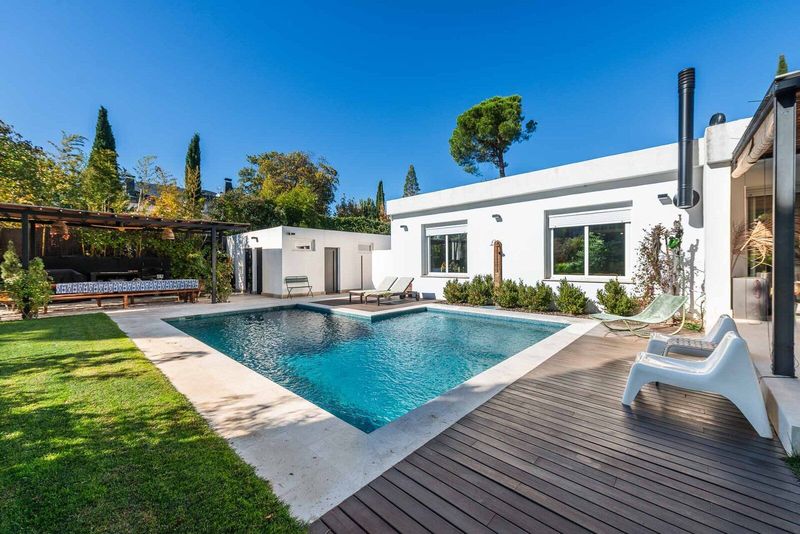 Chalet en zona Somosaguas — Pozuelo de Alarcón