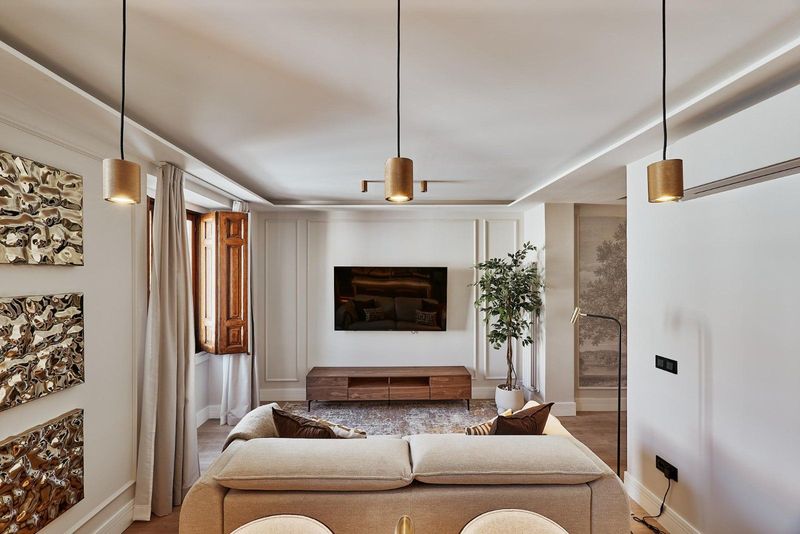 Manuela Malasaña, Malasaña, Madrid — Horlux Homes